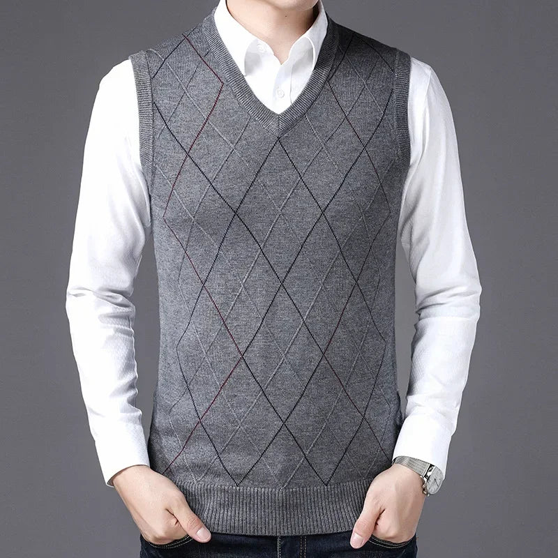 2026 New Men's Knitted Sweater Vests V-neck Middle-aged Men Sweaters Vest for Male Tops Man Knitted Vest Sweater